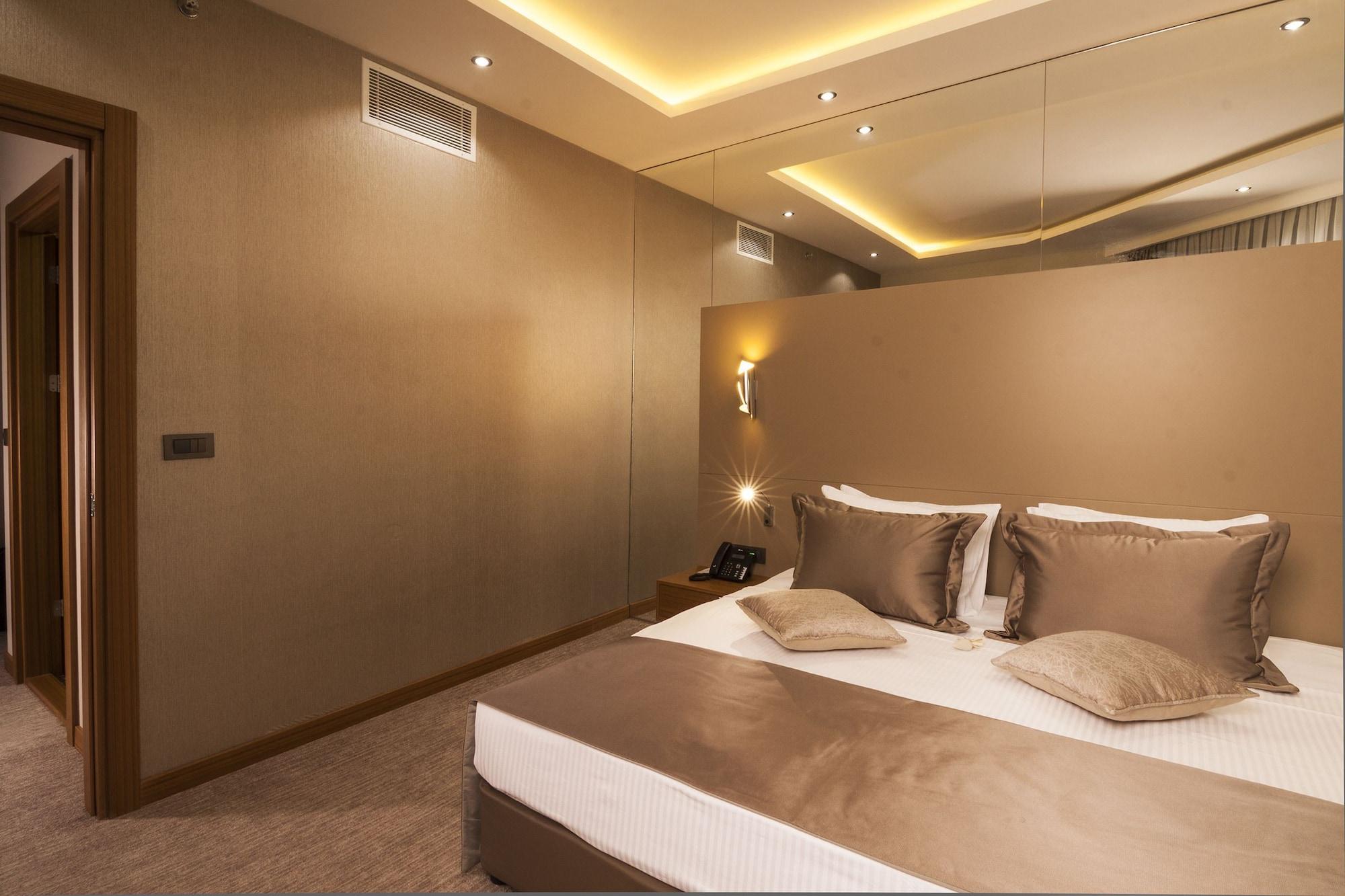 Elara Hotel Izmir