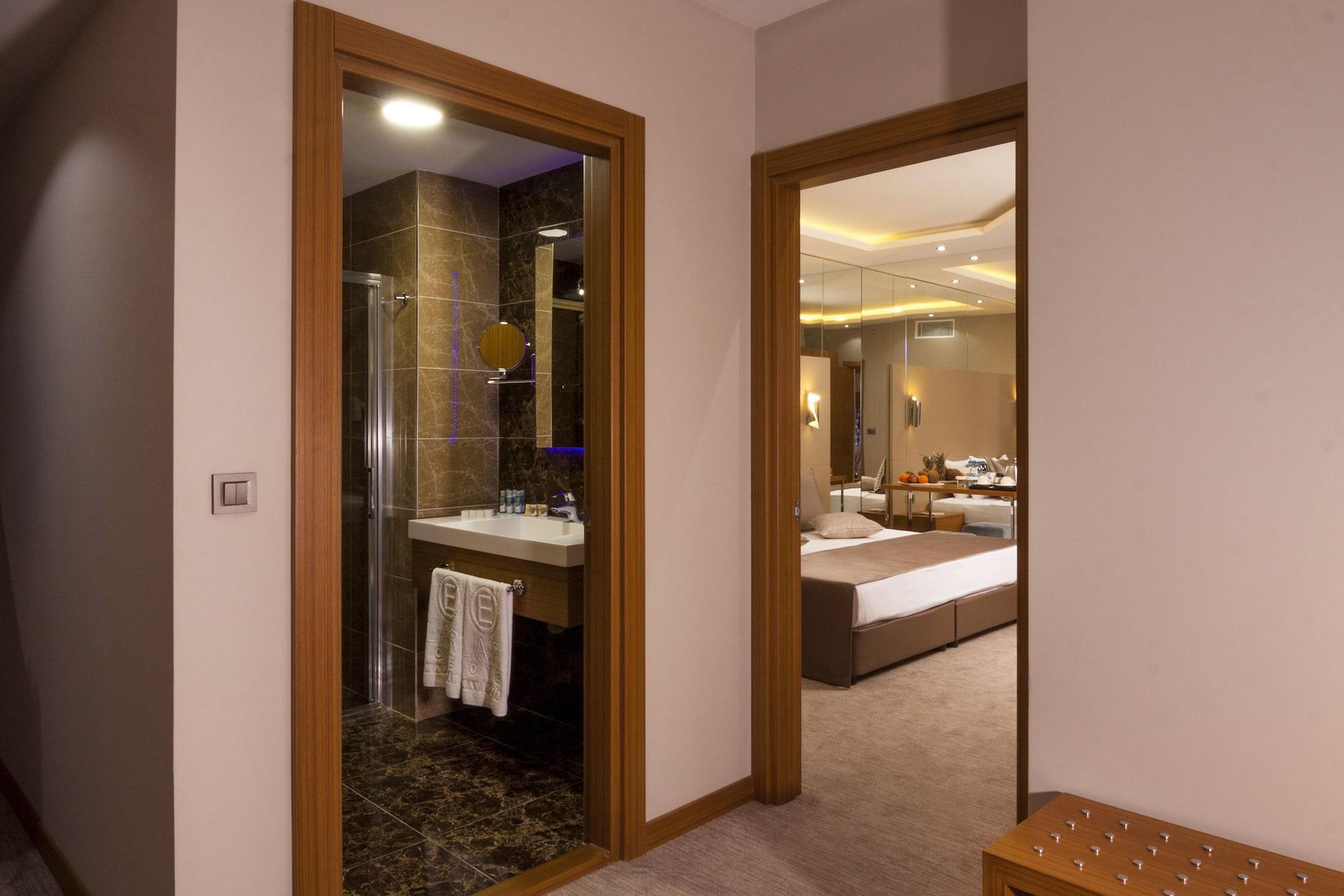 Elara 4* Izmir