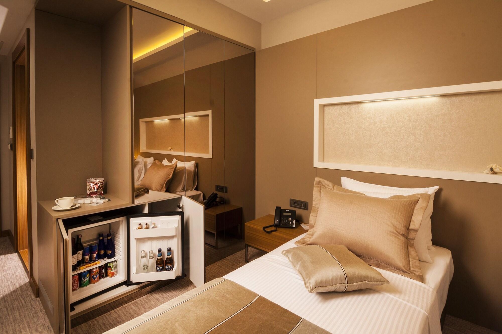 Elara Hotel Izmir