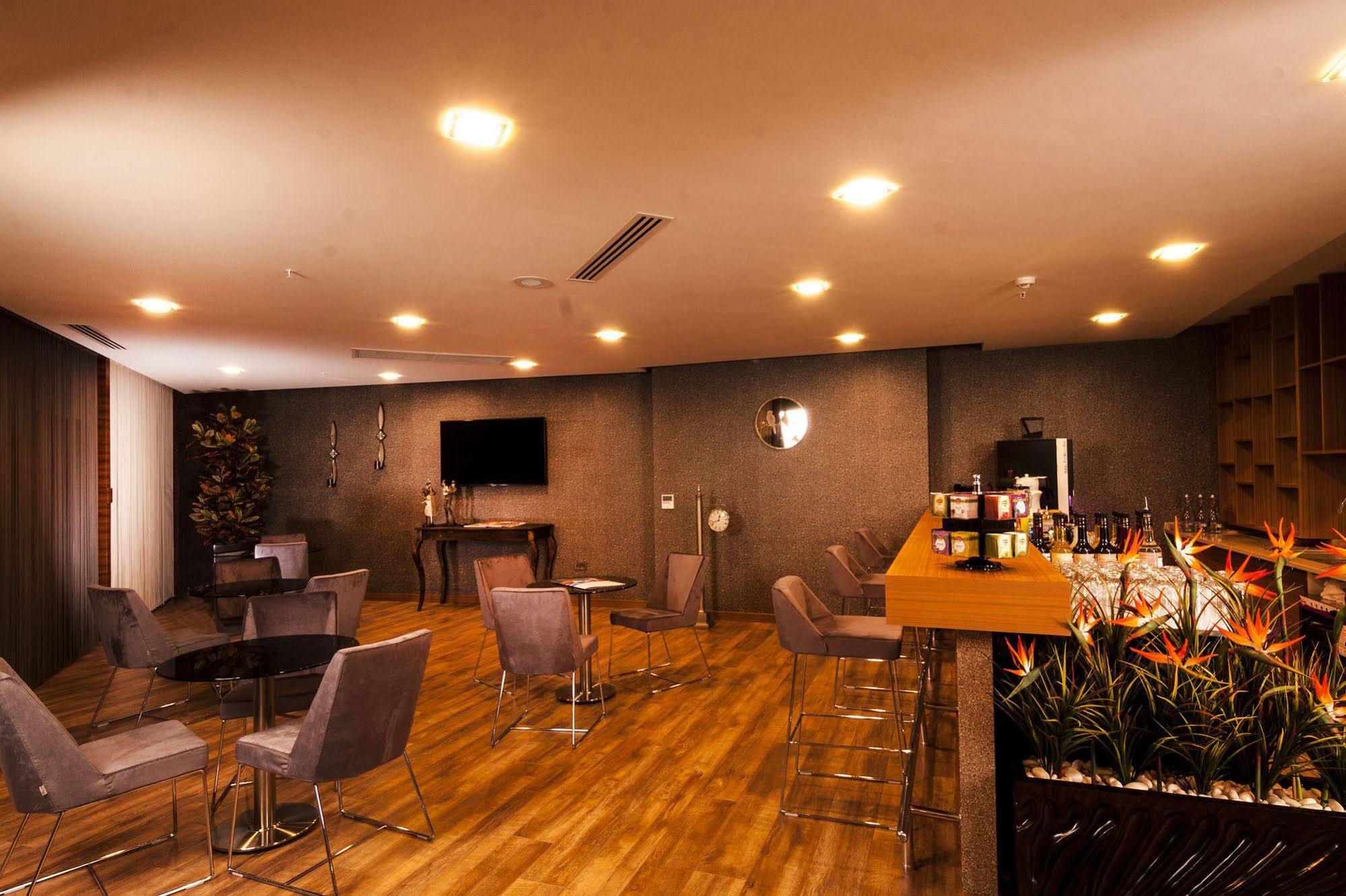 Elara Hotel